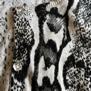 Harold’s B/W bling buttons cardigan Three Quarter sleeves